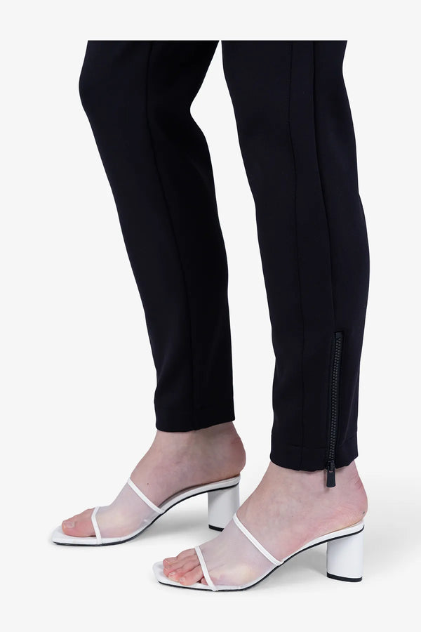 Sporthose mit breitem Bund 07