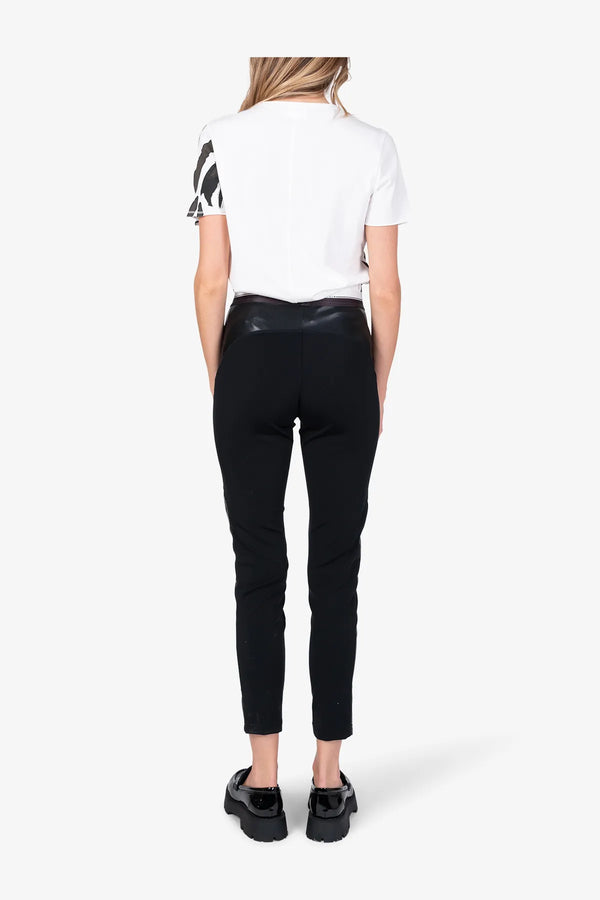 Leggings mit Kunstleder-Einsätzen 05