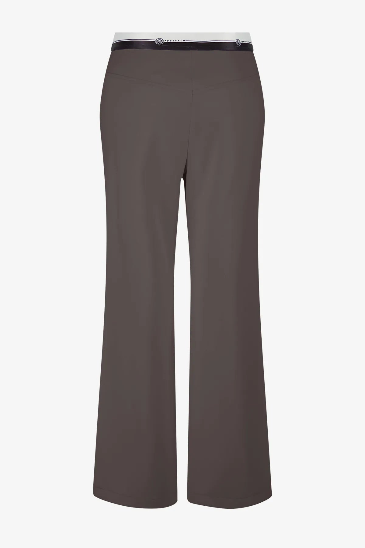 Schlupfhose mit feinem Saumschlitz 02