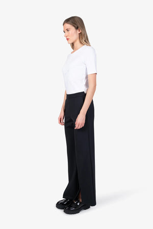 Schlupfhose mit feinem Saumschlitz 04