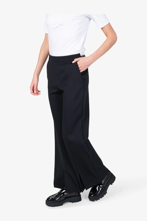 Schlupfhose mit feinem Saumschlitz 06