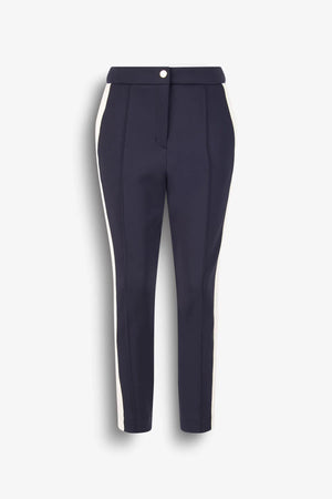 Hose mit moderner Silhouette 01