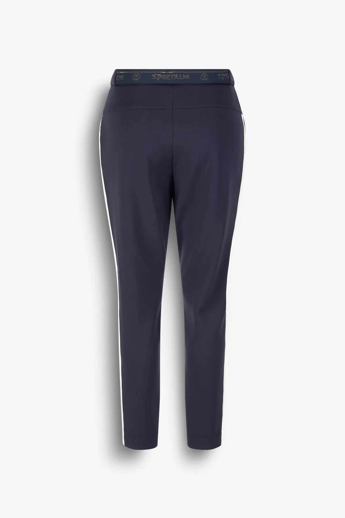 Hose mit moderner Silhouette 02