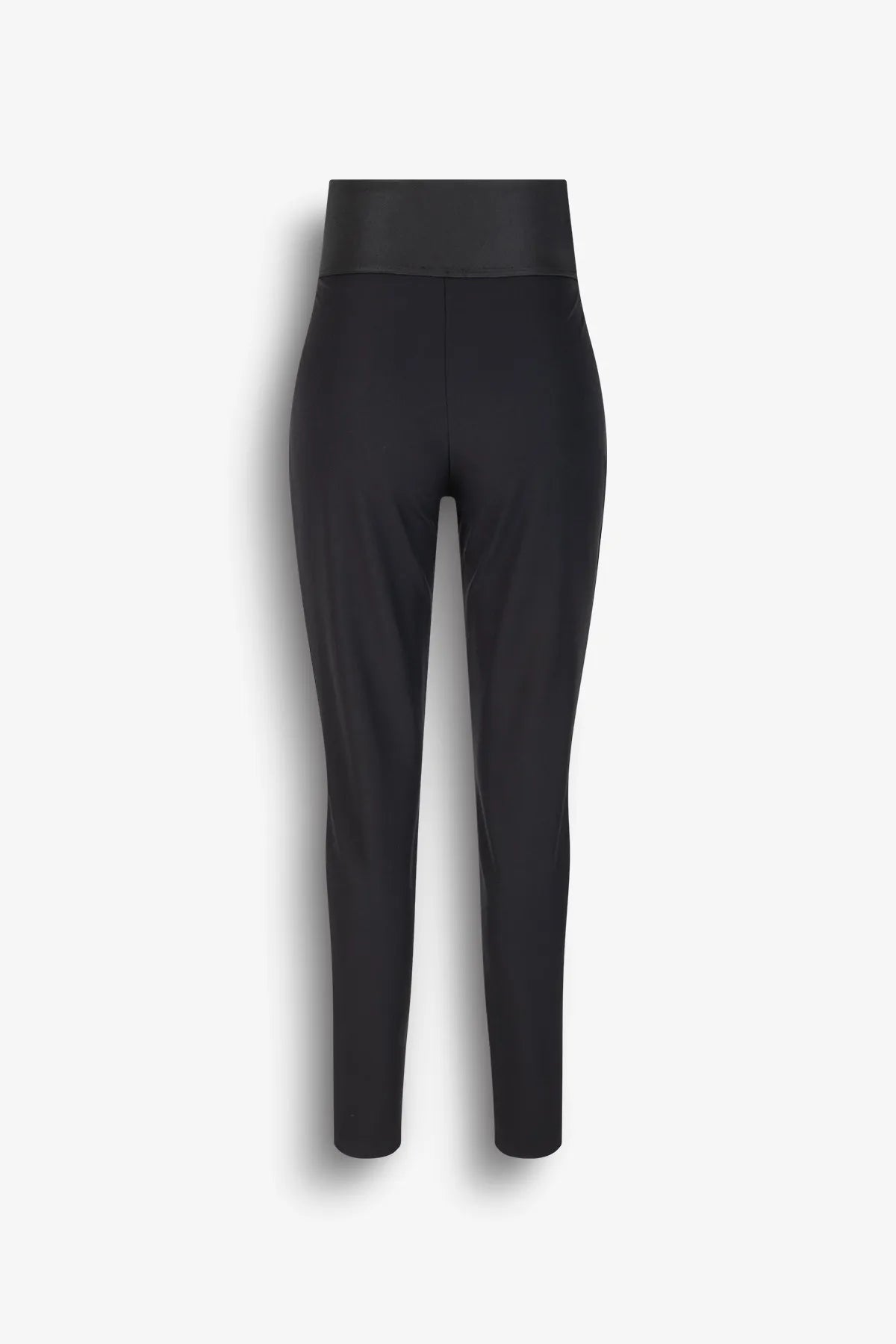 Sporthose mit breitem Bund 02