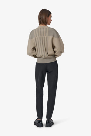 Sporthose mit breitem Bund 05