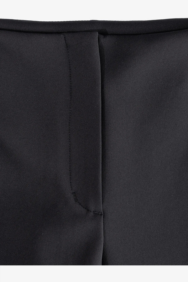 Slim-Fit-Hose mit aufregenden Details 06