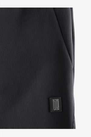 Slim-Fit-Hose mit aufregenden Details 07