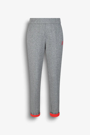 Hose mit moderner Silhouette 01