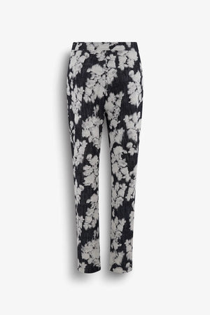 Jeanshose mit floralem Ätzdruck 02