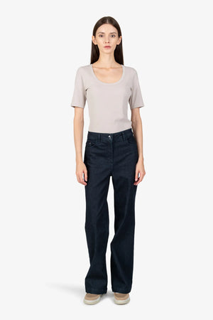 Jeans mit geradem Bein 02