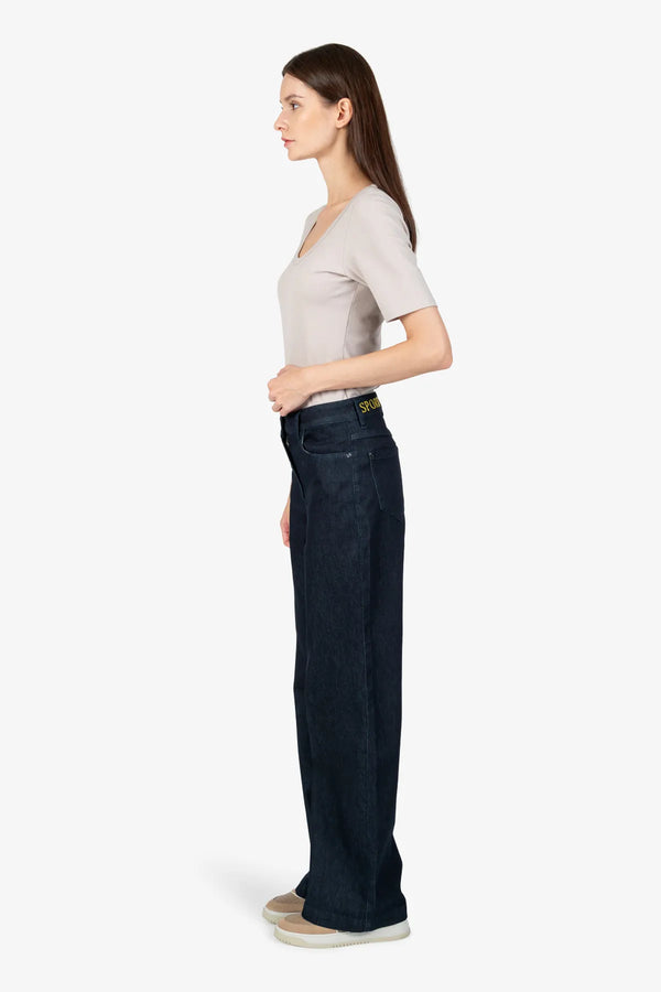 Jeans mit geradem Bein 03