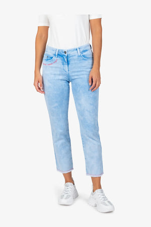 Jeans mit geradem Bein 05