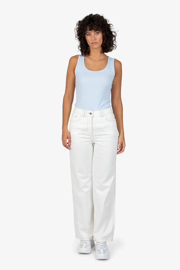 Jeans mit weitem Bein 02