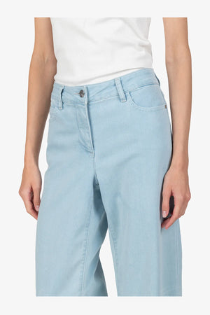 Jeans mit geradem Bein 06