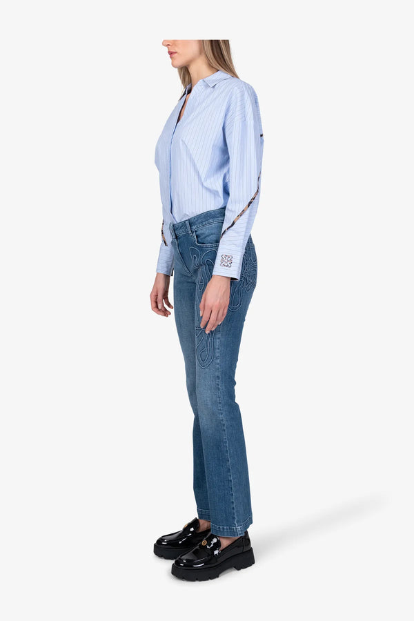 Boot-Cut-Jeans mit Stickerei 04