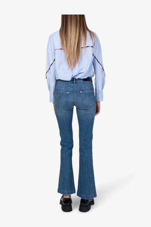 Boot-Cut-Jeans mit Stickerei 05
