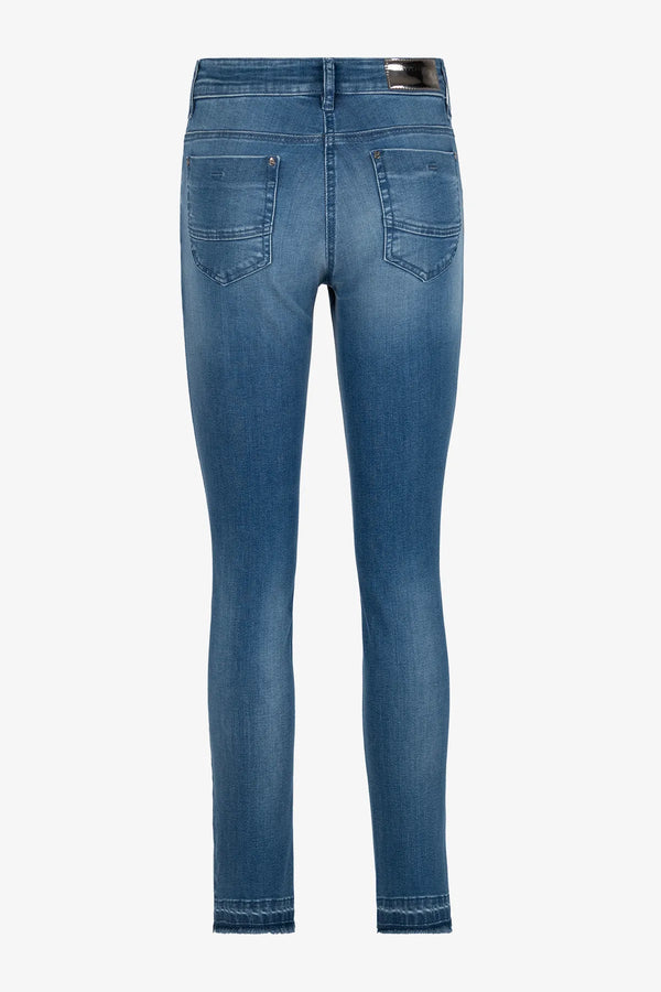 Schmale Jeans mit Fransensaum 02