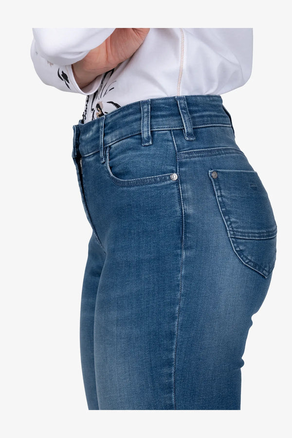 Schmale Jeans mit Fransensaum 06