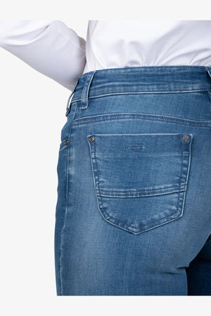 Schmale Jeans mit Fransensaum 07