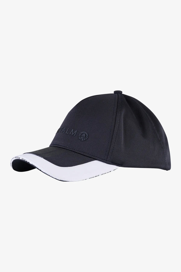 Cap mit Tape-Streifen auf Schild 01