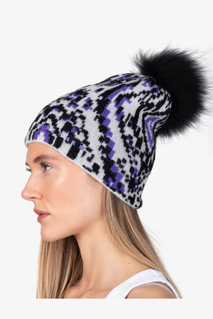 Ikat-Strickmütze mit Echtfell-Bommel 04