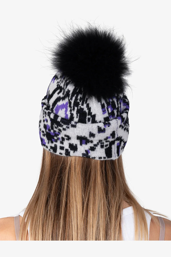 Ikat-Strickmütze mit Echtfell-Bommel 05