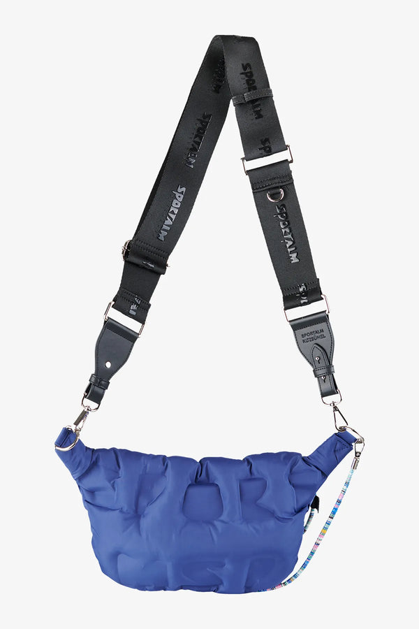 Bauchtasche mit Sportalm-Prägung 02