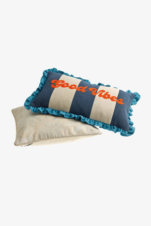 Zierkissen mit Schriftzug „Good Vibes“ 06
